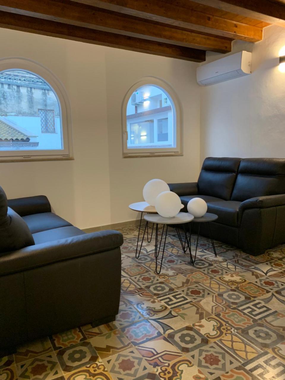 Le Maestranze Deluxe Rooms Sciacca Exterior photo